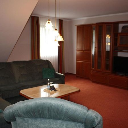 מאלצ'ו Hotel & Restaurant Lenzer Krug מראה חיצוני תמונה