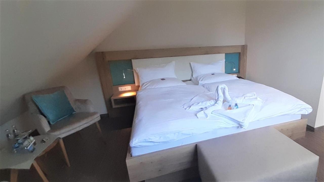 מאלצ'ו Hotel & Restaurant Lenzer Krug מראה חיצוני תמונה