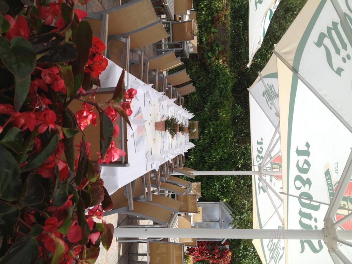 מאלצ'ו Hotel & Restaurant Lenzer Krug מראה חיצוני תמונה